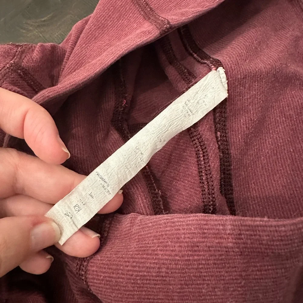 lululemon athletica Plum Leggings - Picture 2 of 4